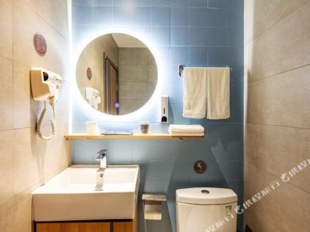 home inn taiyuan zhonglou street liuxiang food street store