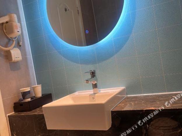 home inn taiyuan zhonglou street liuxiang food street store