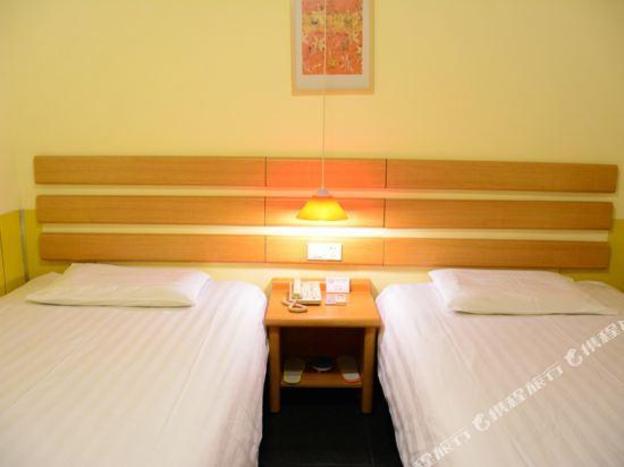home inn taiyuan zhonglou street liuxiang food street store