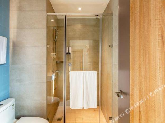 home inn taiyuan zhonglou street liuxiang food street store