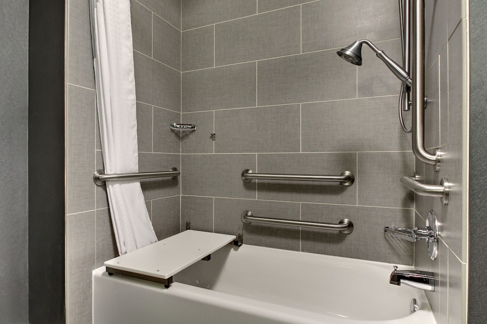 holiday inn express hotel and suites albany by ihg