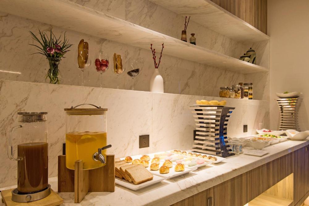 hanting premium hotel xian xibu avenue industrial park