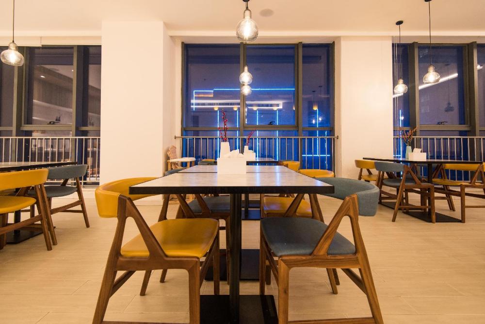 hanting premium hotel xian xibu avenue industrial park