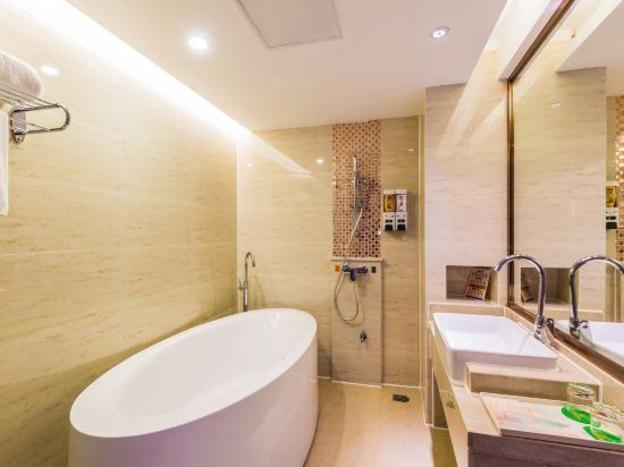 vienna international hotel zhaoqing center lake view