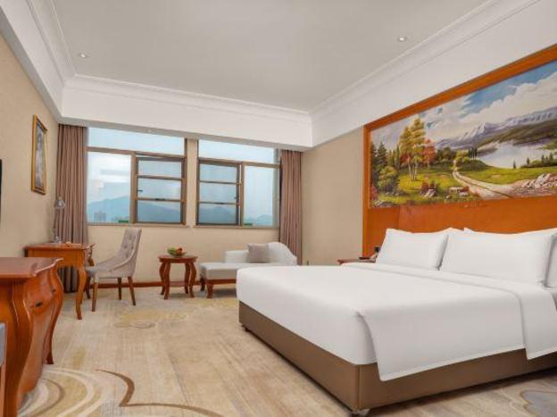 vienna 3 best hotel shimen baofeng