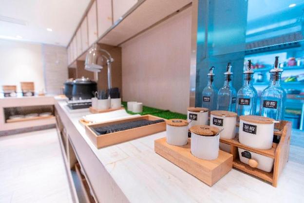 ji hotel huaihua hexi economic development zone
