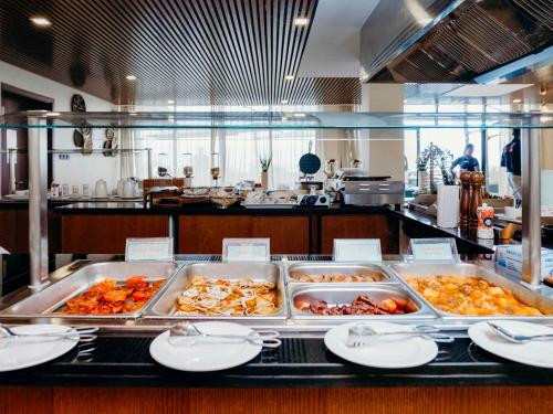 mantis kivu marina bay hotel