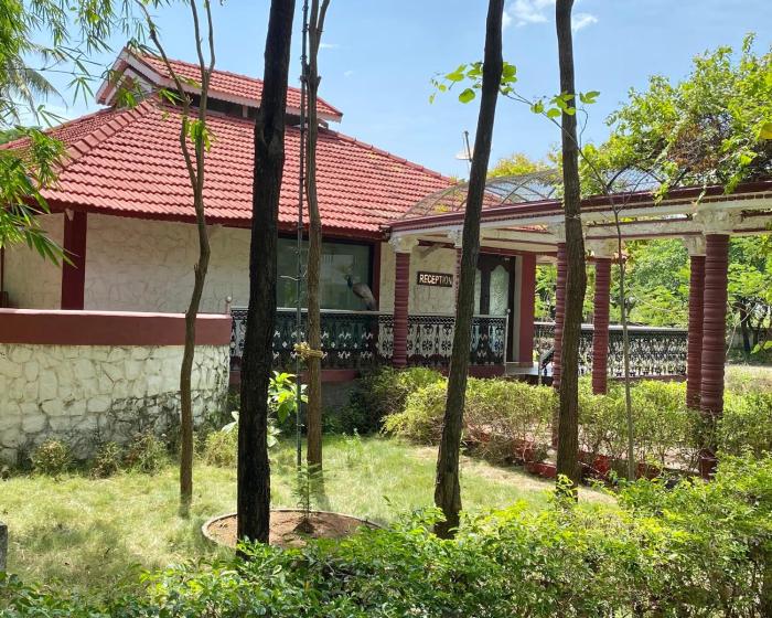 sugam resort and convention centre