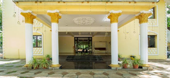 sugam resort and convention centre