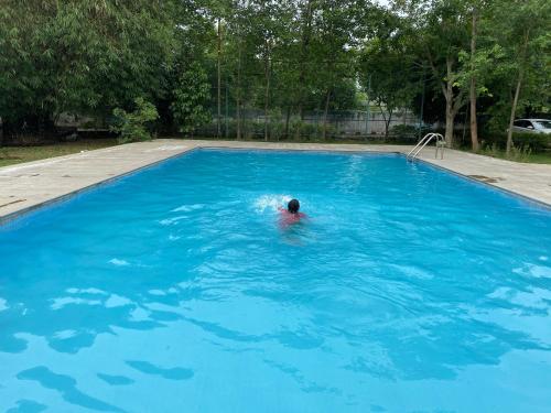 sugam resort and convention centre