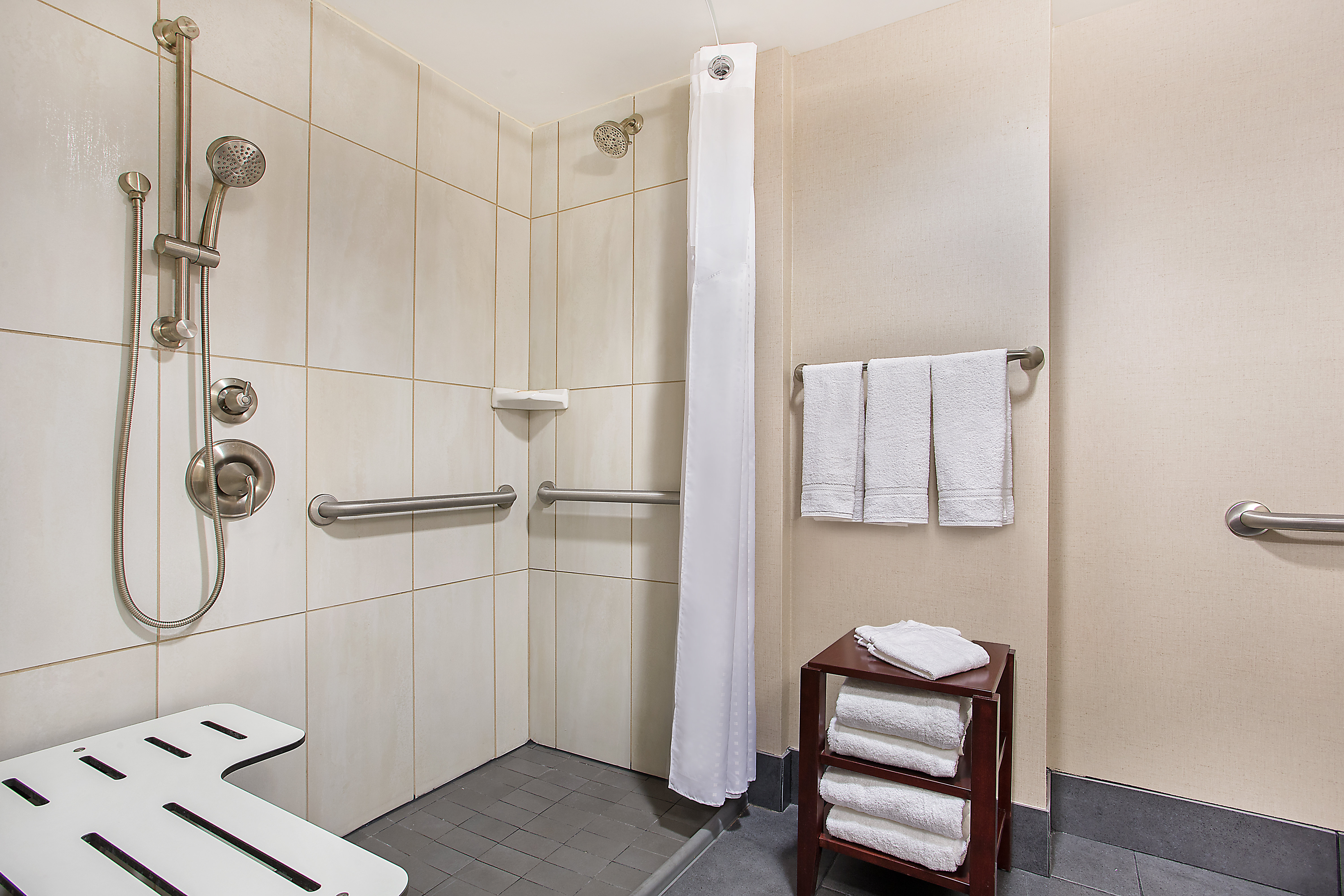 holiday inn university plaza bowling green by ihg