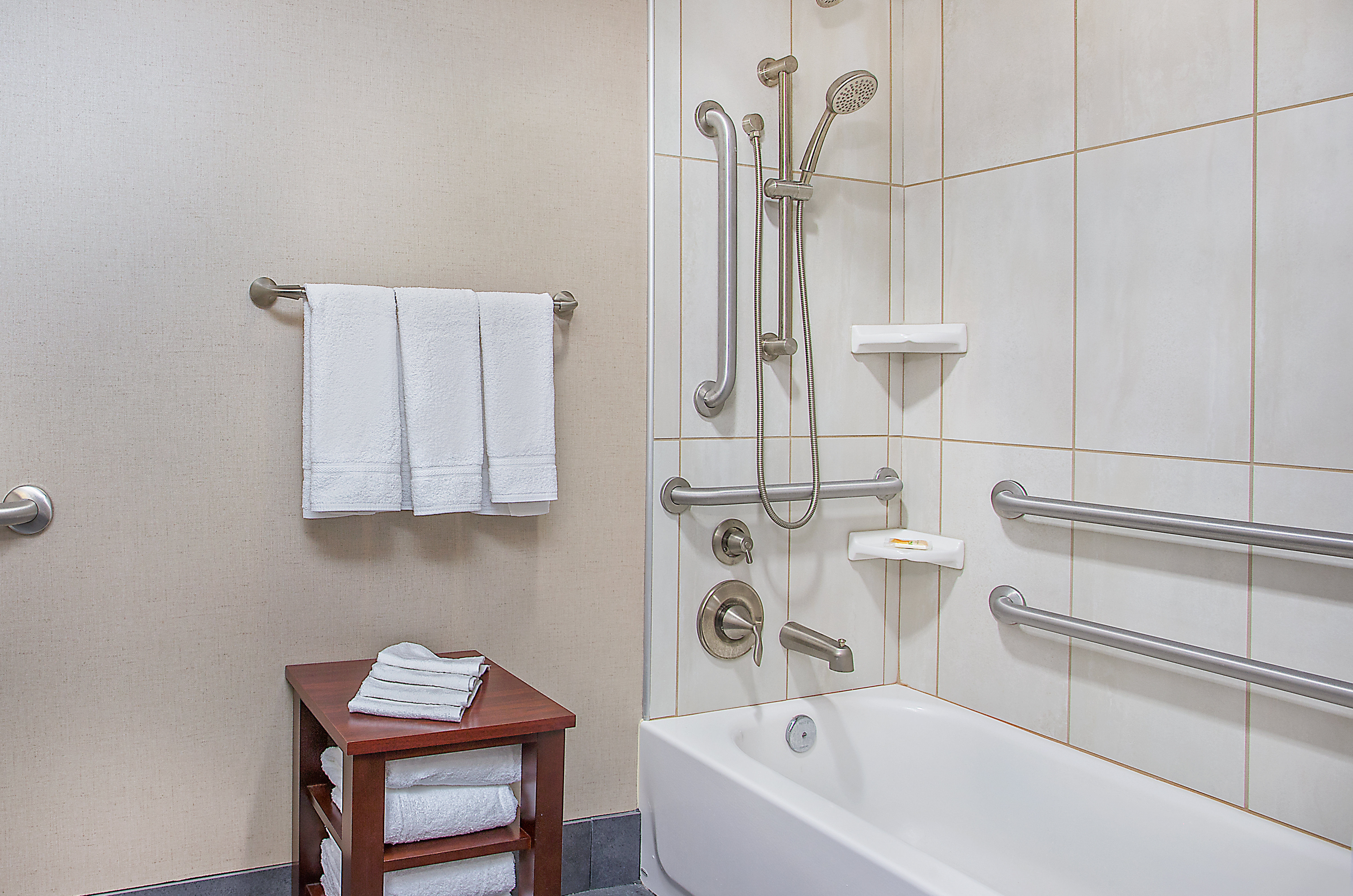 holiday inn university plaza bowling green by ihg