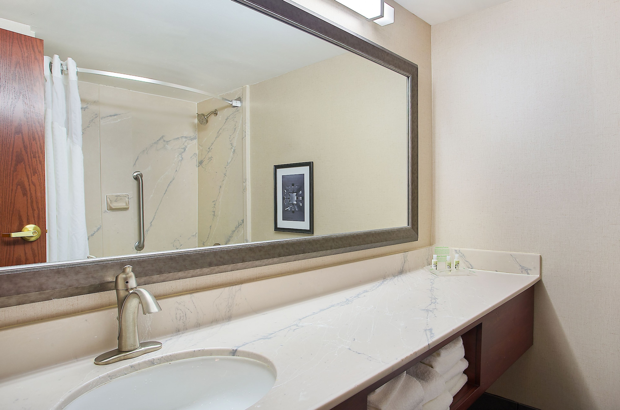 holiday inn university plaza bowling green by ihg