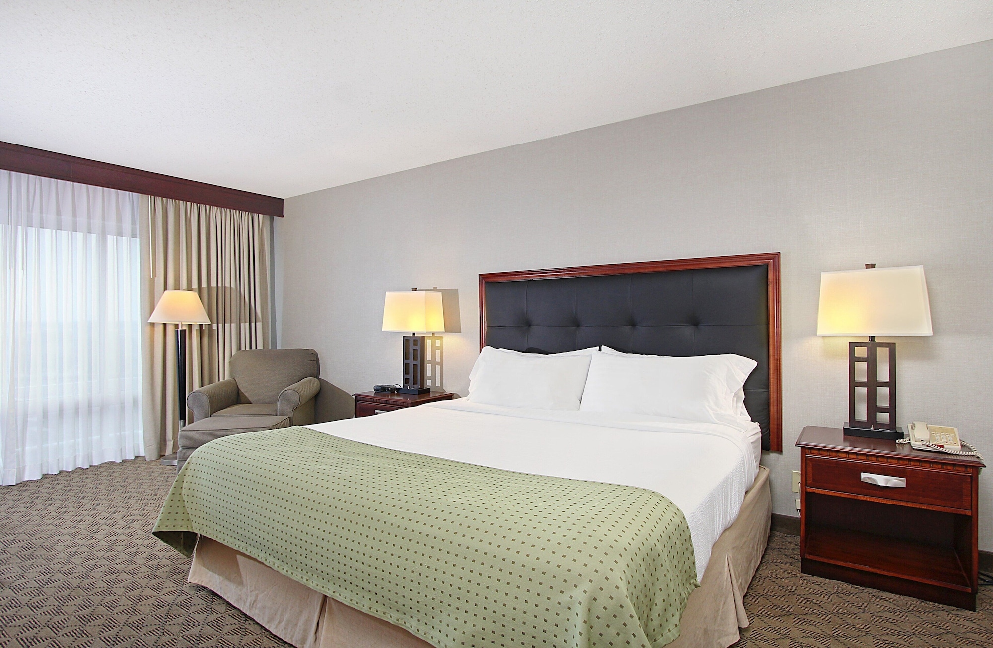 holiday inn university plaza bowling green by ihg