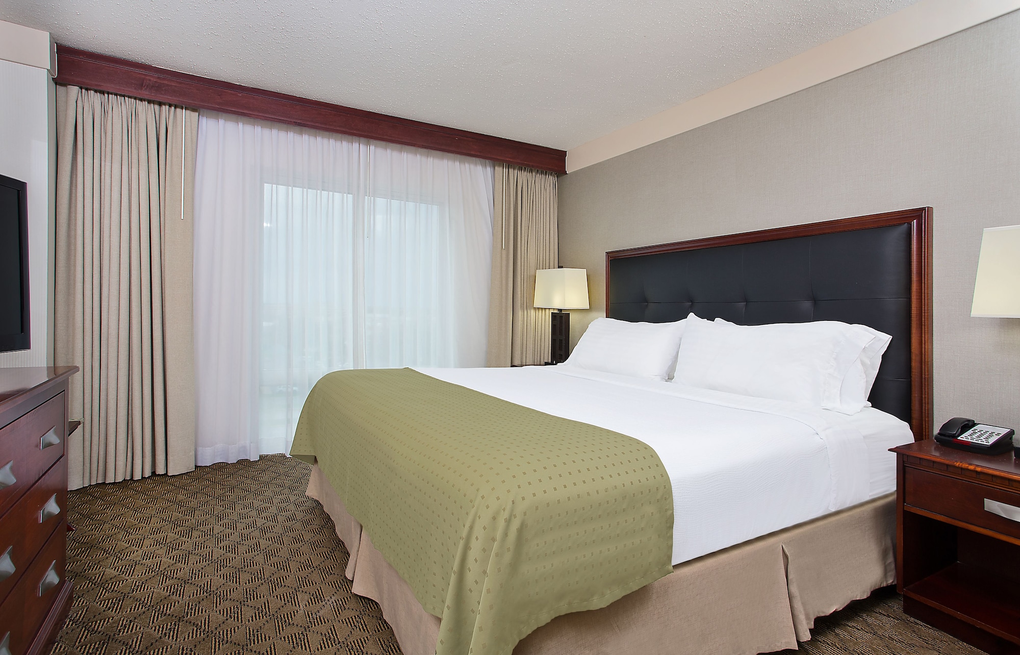 holiday inn university plaza bowling green by ihg