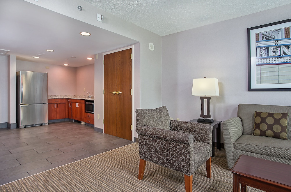 holiday inn university plaza bowling green by ihg