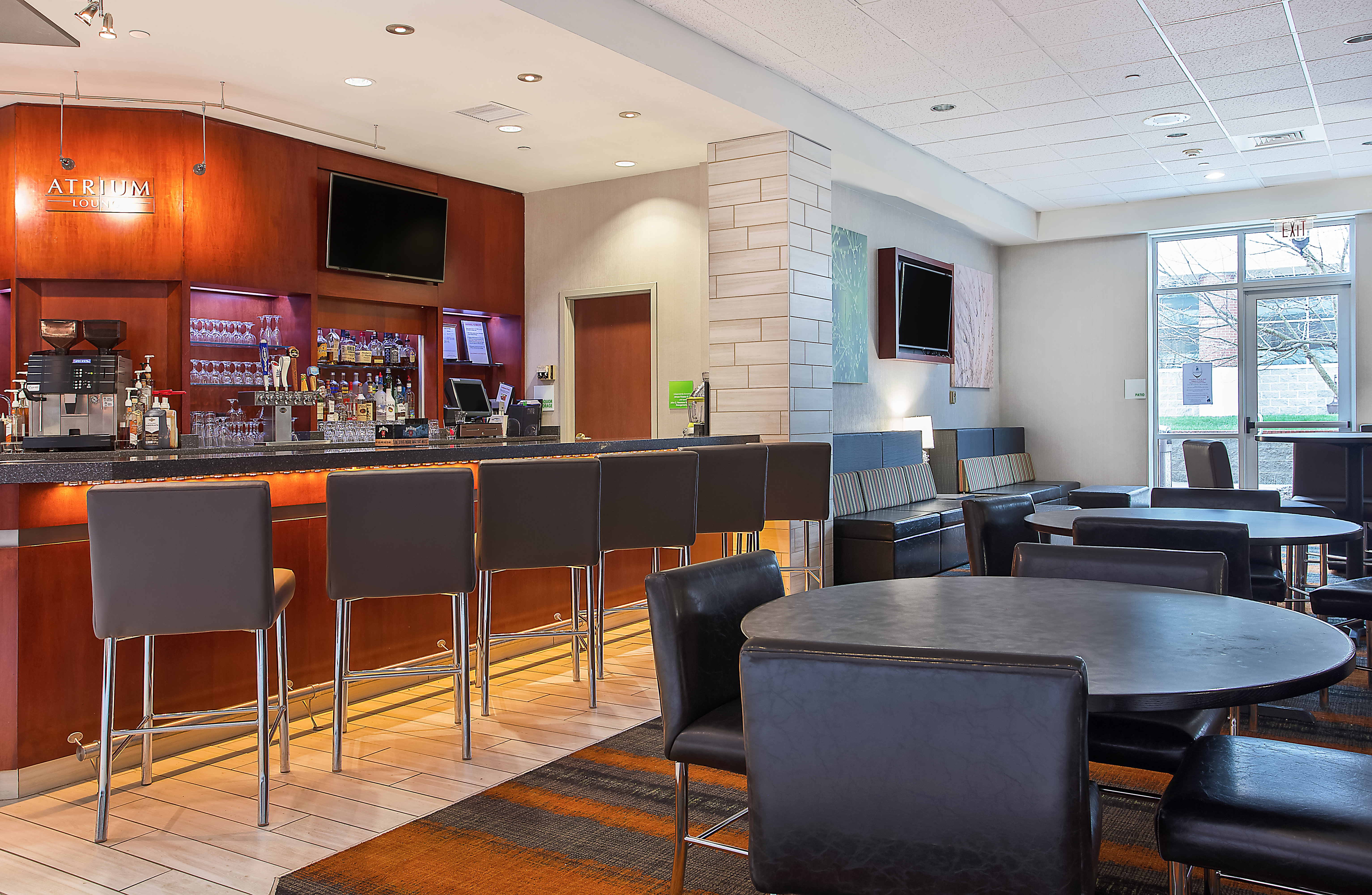 holiday inn university plaza bowling green by ihg