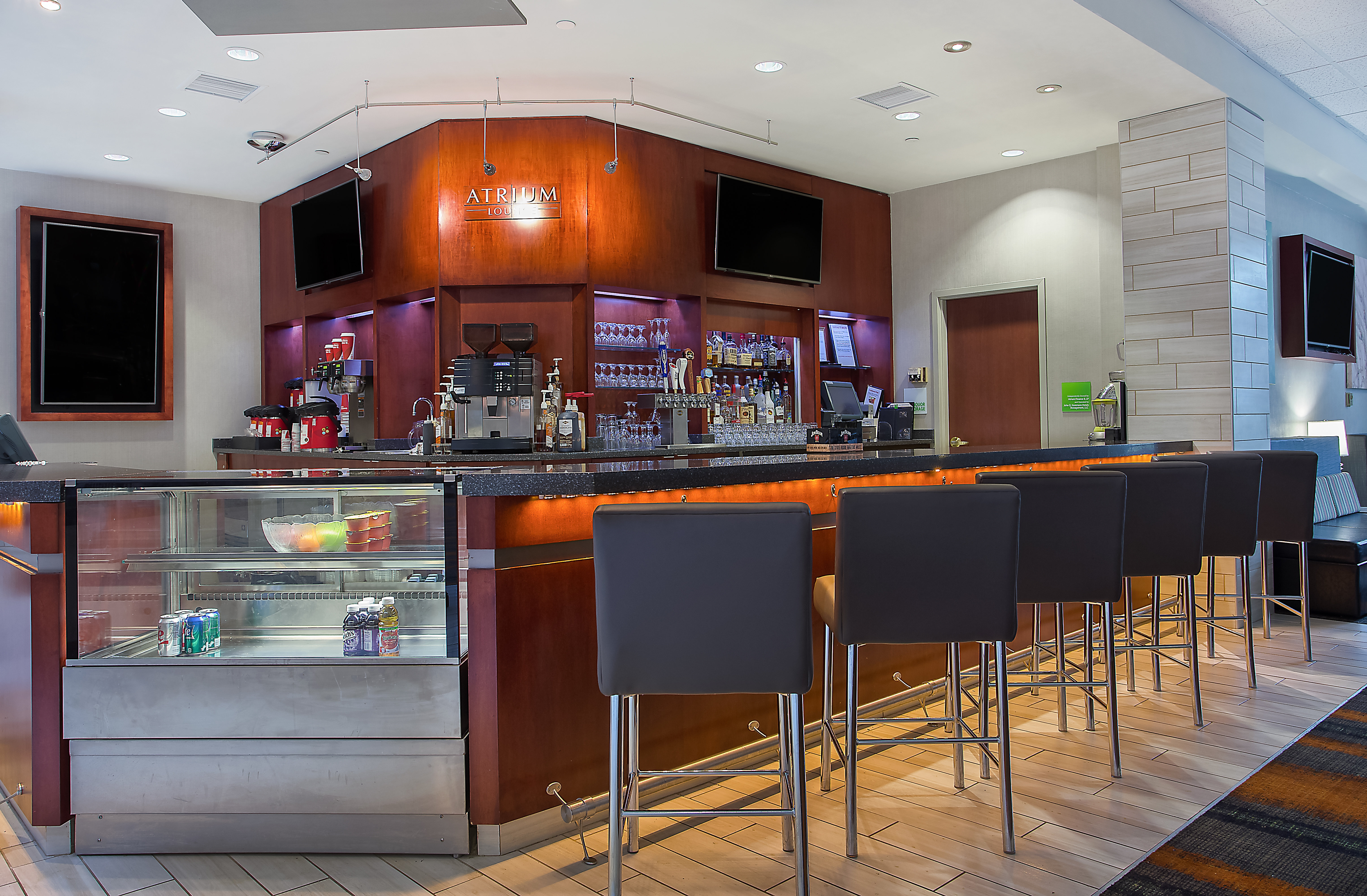 holiday inn university plaza bowling green by ihg