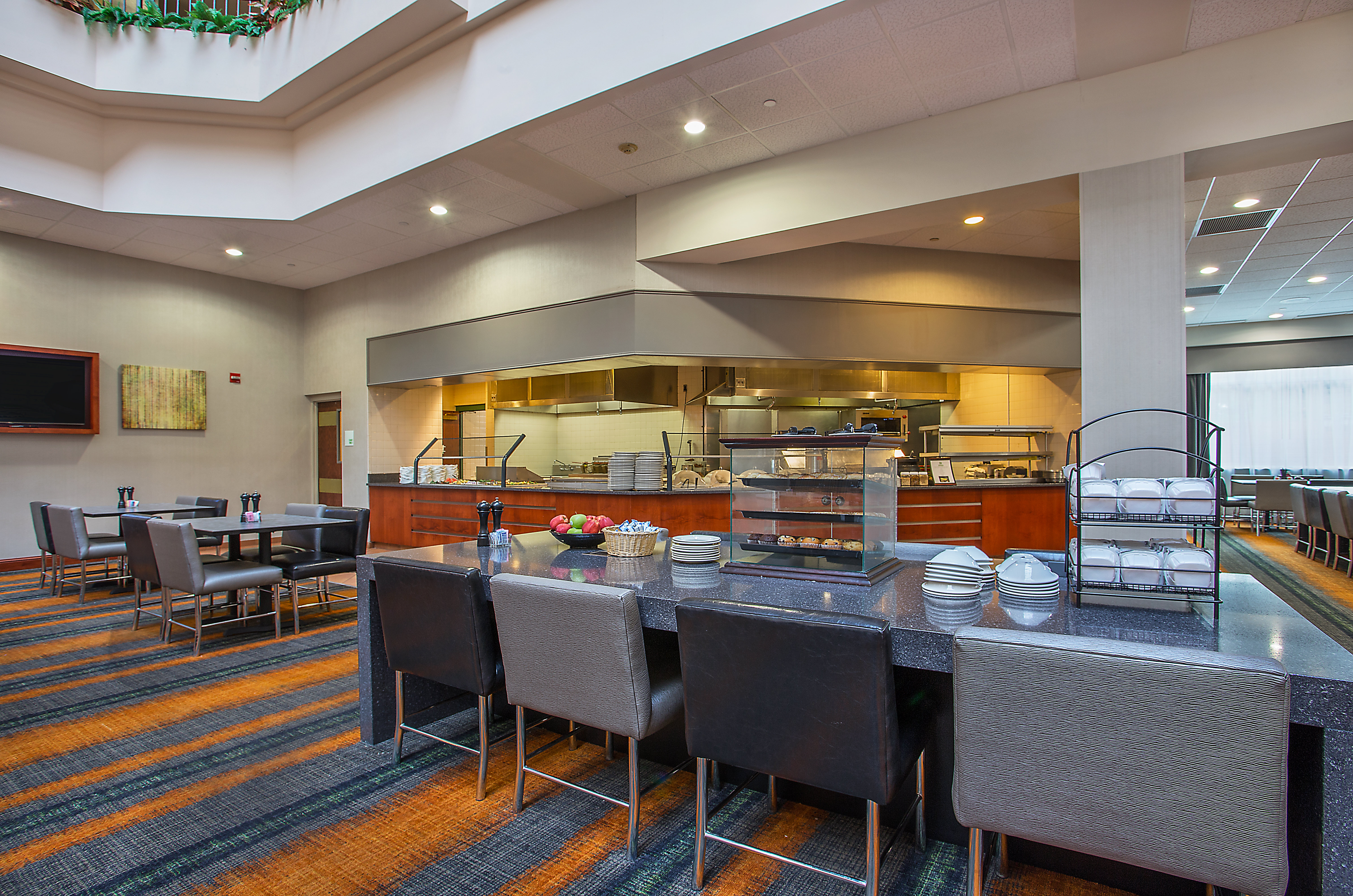 holiday inn university plaza bowling green by ihg