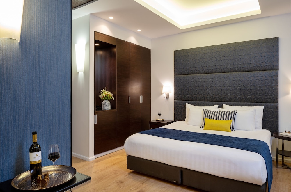 hotel yehuda