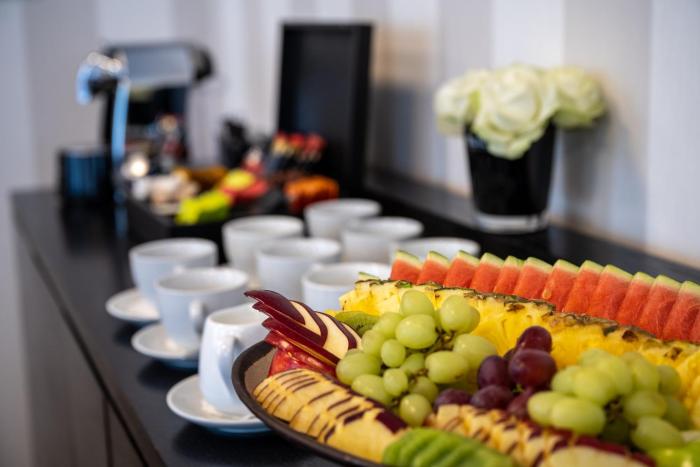 hotel yehuda