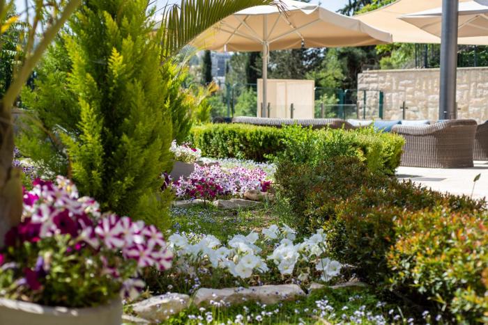 hotel yehuda