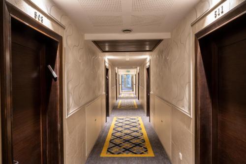 hotel yehuda