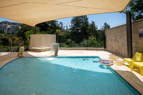 hotel yehuda