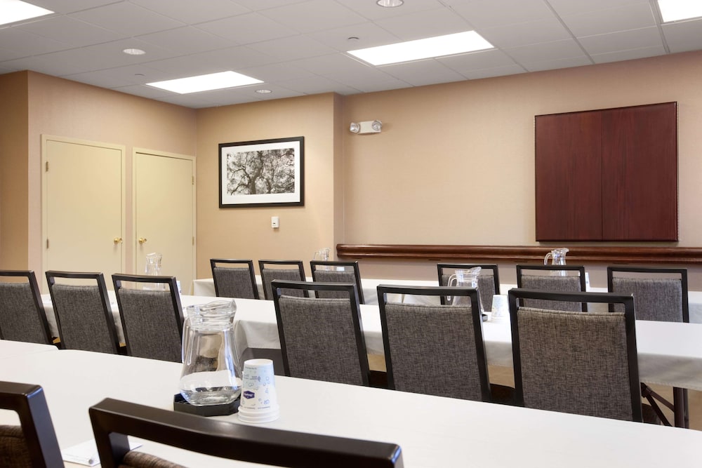 hampton inn boston braintree
