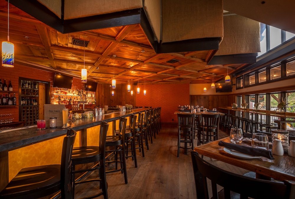 long trail house condominiums at stratton mountain