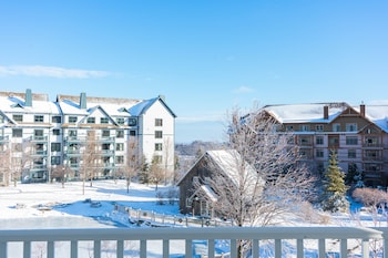 long trail house condominiums at stratton mountain