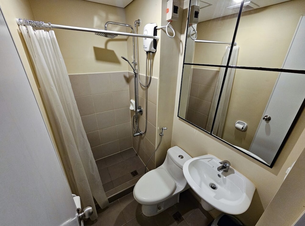 centrio tower 1 bedroom
