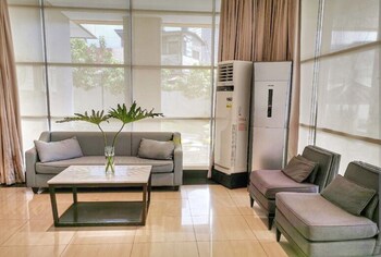 centrio tower 1 bedroom