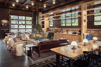 the ozarker lodge