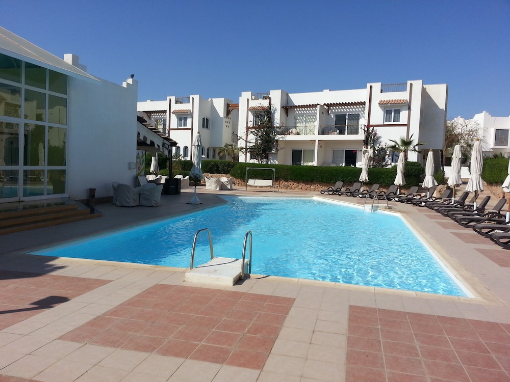 logaina sharm resort