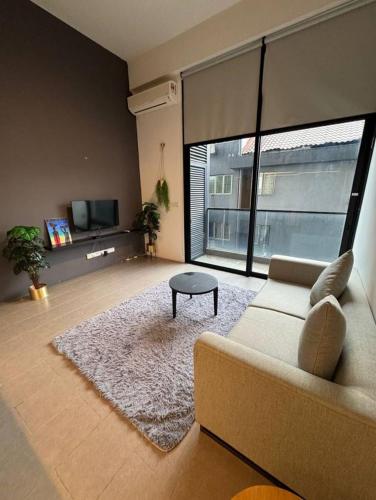 the establishment kl sentral bangsar by plush