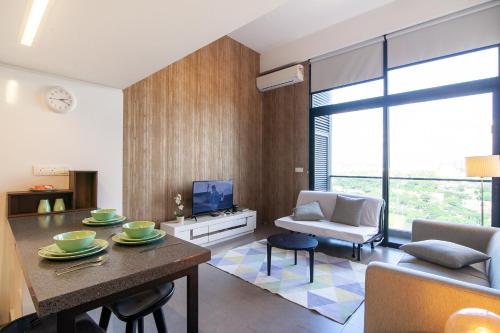the establishment kl sentral bangsar by plush
