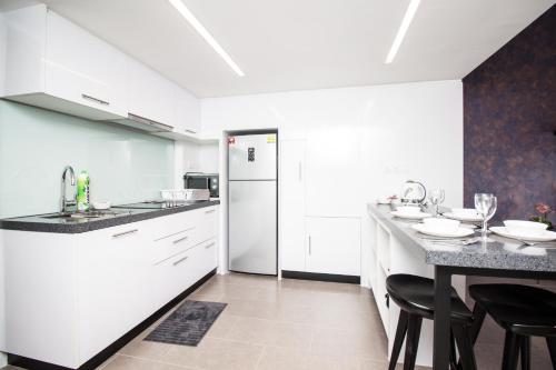 the establishment kl sentral bangsar by plush