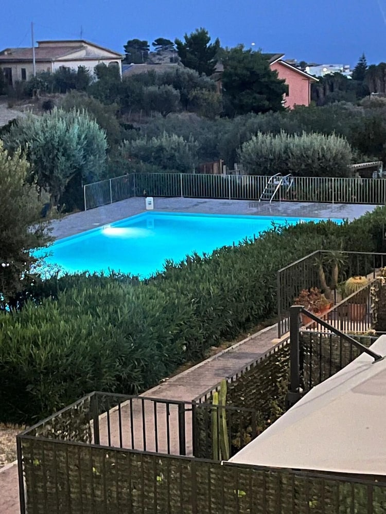 apartment close to the scala dei turchi beach