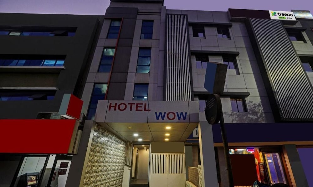 treebo wow surat station