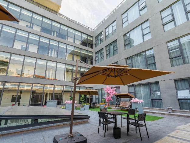 xana hotelle chaozhou bus terminal