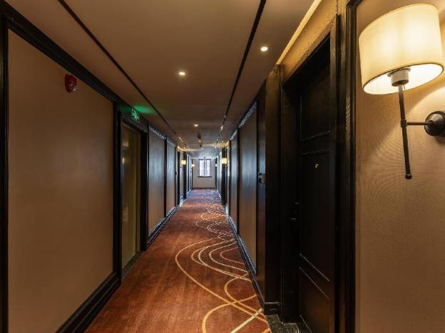 xana hotelle chaozhou bus terminal