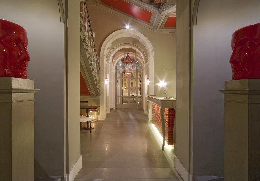 hotel rosso 23
