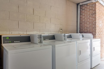 travelodge macon north