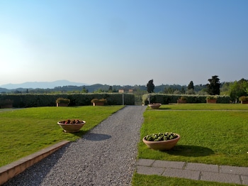 borgo di colleoli resort