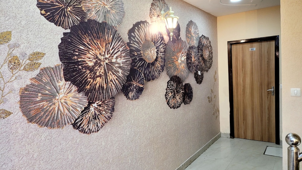 hotel sakhi inn by urban galaxy