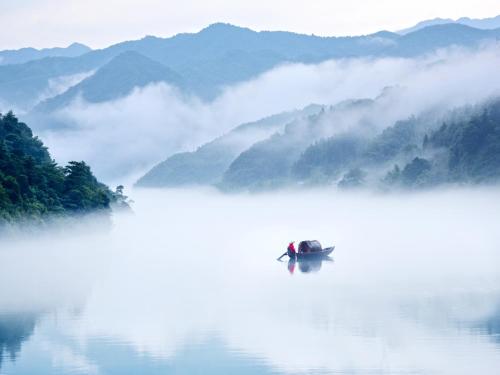 7 days premium chenzhou xinglong pedestrian stree