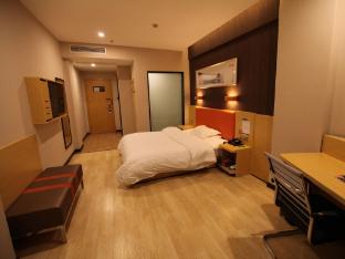 7 days premium chenzhou xinglong pedestrian stree