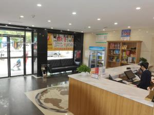 7 days premium chenzhou xinglong pedestrian stree
