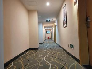 7 days premium chenzhou xinglong pedestrian stree